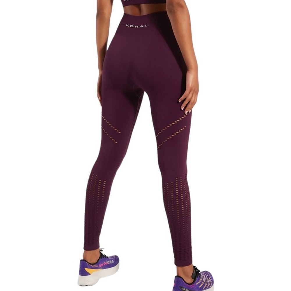 Koral Lily Seamless Leggings Medium Cutout Activewear Purple Athleisure Yoga